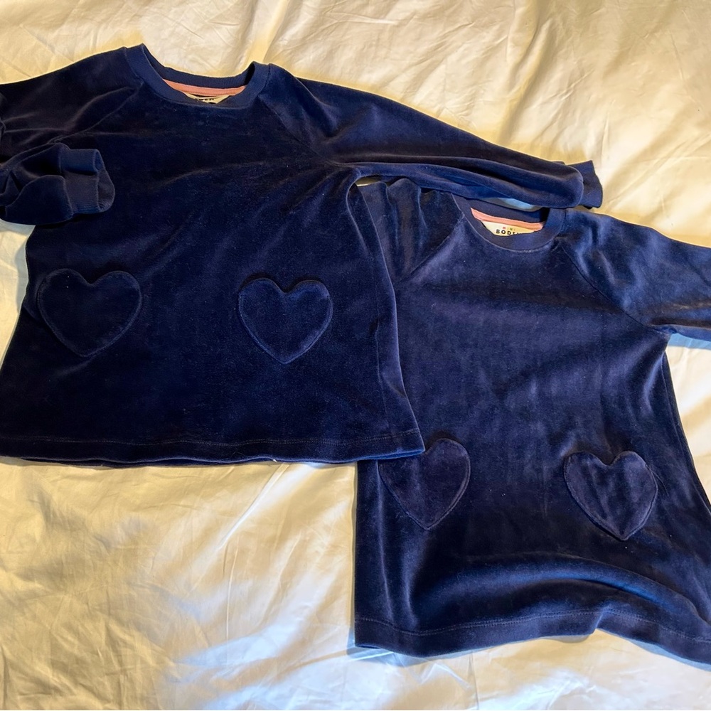 Mini Boden Navy Heart Pocket Tops